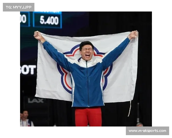 唐嘉鸿以15.000分刷新亚锦赛单杠资格赛纪录成功晋级决赛