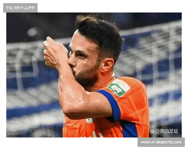 法比奥金靴之战：收官日四粒进球的反超