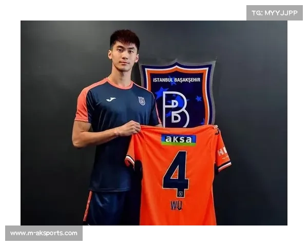 重庆铜梁龙官宣留洋小将王皓文加盟,充实边后卫力量 重庆铜梁龙官宣留洋小将王皓文加盟,充实边后卫力量